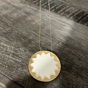 House Of Harlow 1960 Gold Color Sunburst Necklace